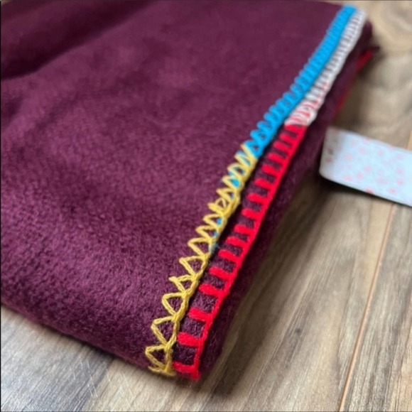 Free People Common Thread Blanket Scarf in Merlot - Picture 2 of 5